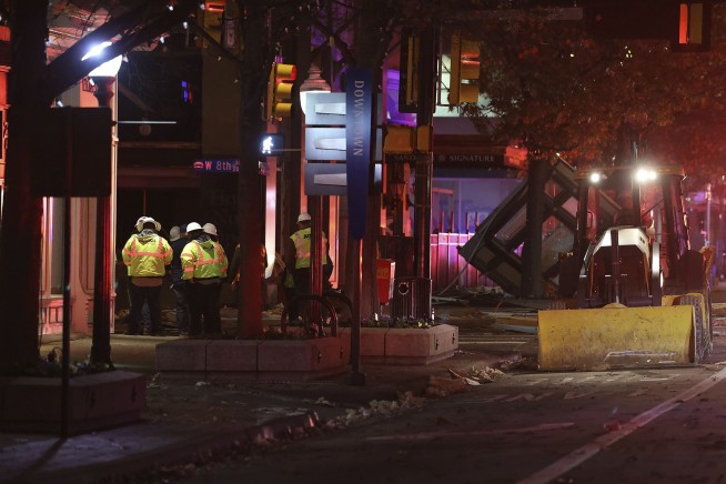 Explosion at historic Texas hotel injures 21 and scatters debris in downtown Fort Worth