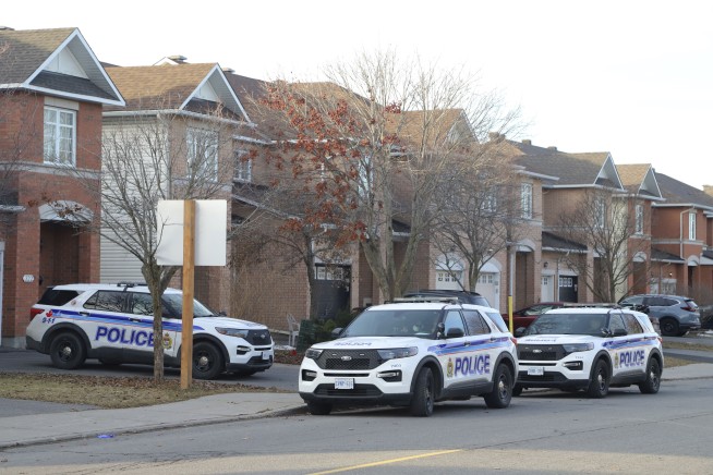 6 dead after mass stabbing at Ottawa home, student who lived with family arrested