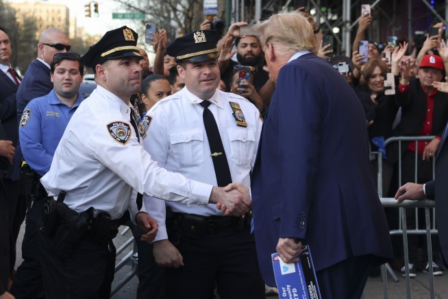 Trump goes from court to campaign at a bodega in his heavily Democratic hometown