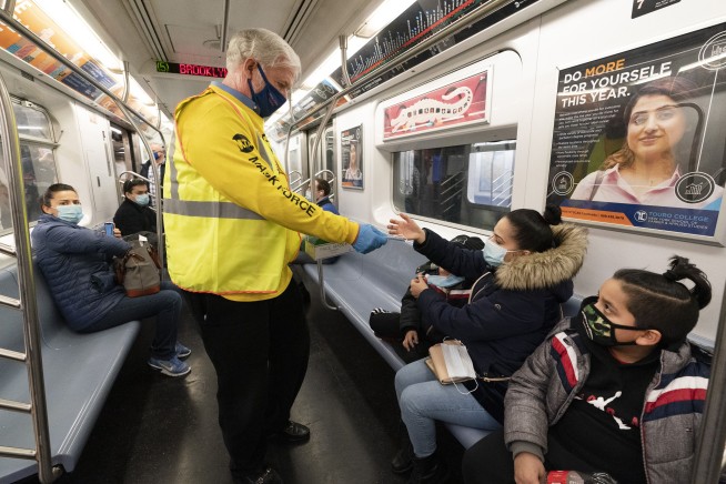 US to ease nationwide mask mandate on planes, buses, transit