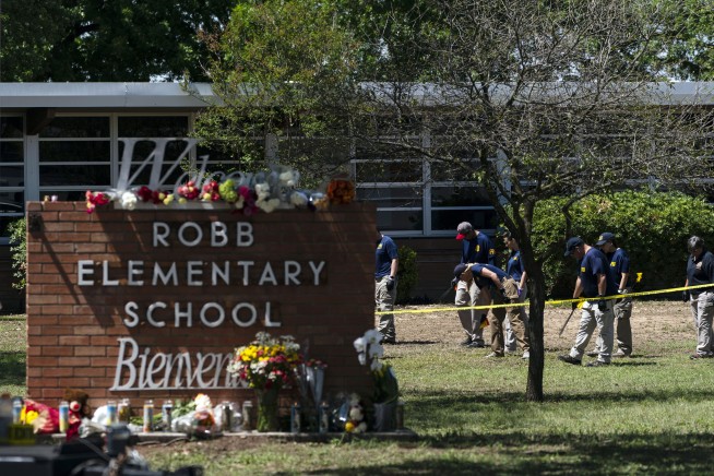 Texas senator: School police chief didn't know of 911 calls