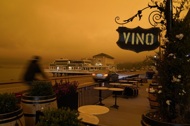 Wildfires taint West Coast vineyards with taste of smoke
