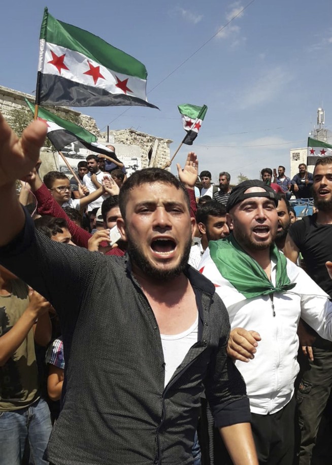 Intense air raids on edge of Syria's rebel-held Idlib