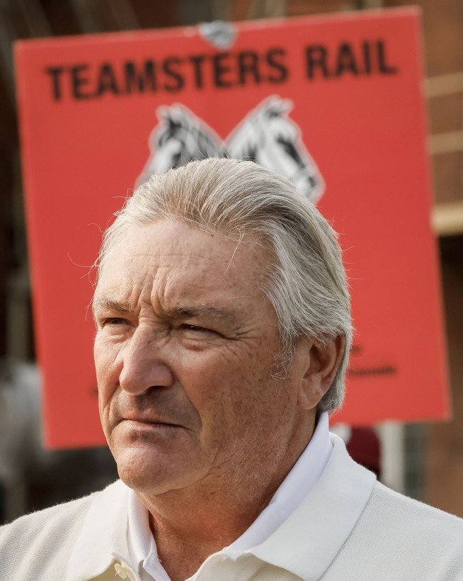 Arbitration hearing between Canadian railroads and union ends with no decision on back-to-work order