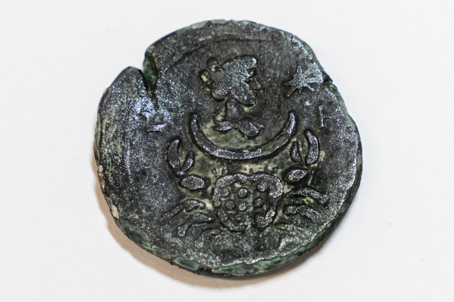 In a first, coin bearing zodiac found off Israel's coast