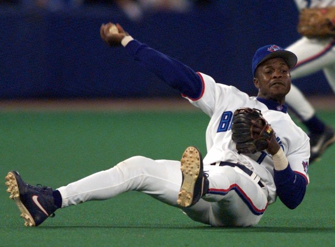 Former star SS Tony Fernández remains on life support system