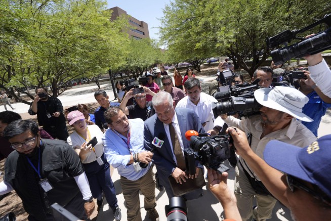 Mexican drug cartel leader 'El Mayo' Zambada makes a court appearance in Texas