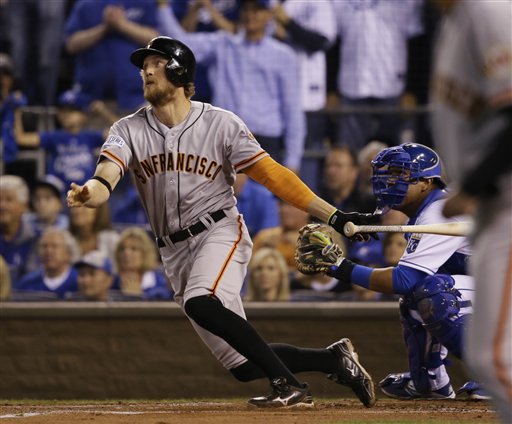 Bumgarner, Giants top Royals 7-1 in Series opener
