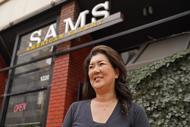 Bacon may disappear in California as pig rules take effect