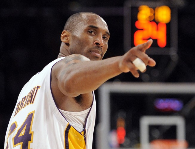 Report: Kobe Bryant pilot may have been disoriented in fog
