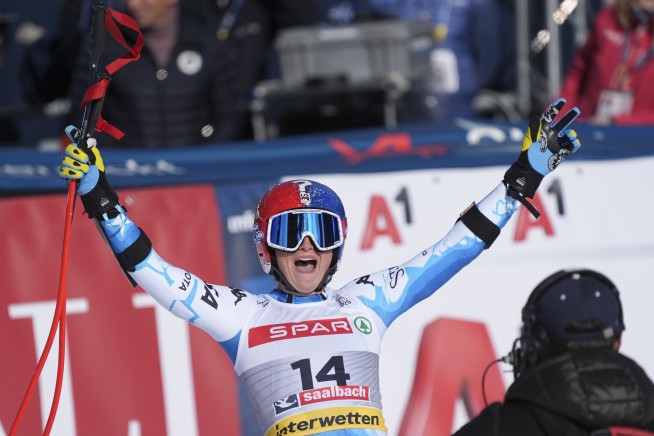 US skier Lauren Macuga shows off her 'weird dance moves' to celebrate bronze in worlds debut