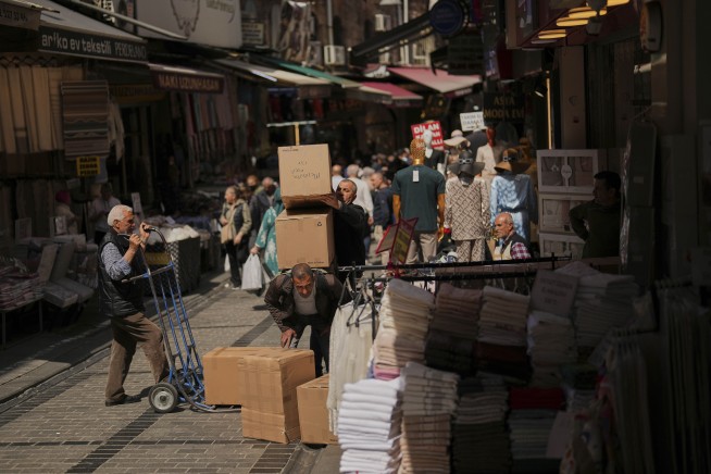 Turkey’s central bank hikes key interest rate to 46% amid political turmoil and global tariffs