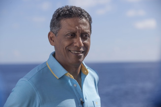 Seychelles president's underwater speech: Protect our oceans
