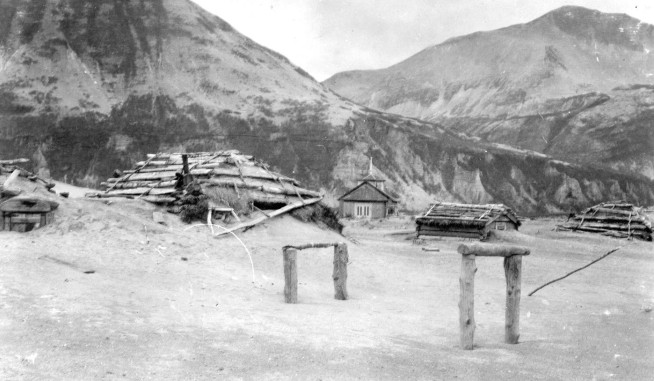 Winds whip up volcanic ash from 1912 eruption in Alaska