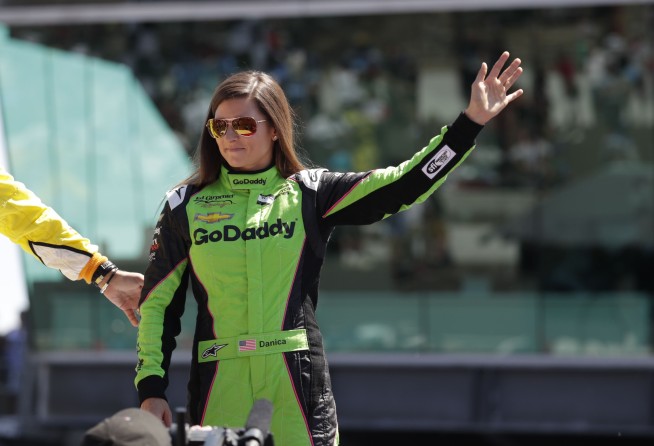 Danica Patrick crashes out of final race at Indianapolis 500