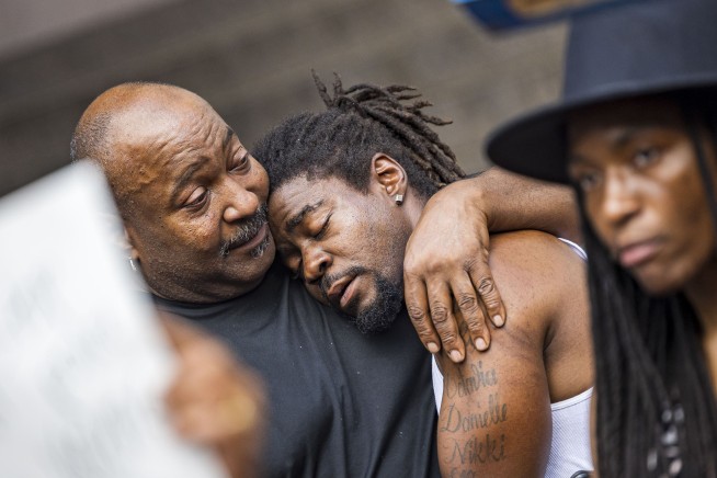 Minnesota trooper is charged with murder in shooting of motorist Ricky Cobb II during a traffic stop