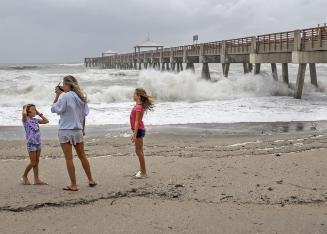 Deadly Dorian pounds relentlessly at desperate Bahamas