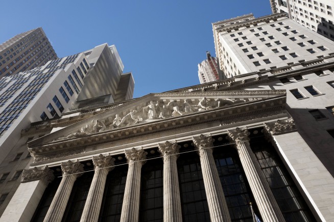 Markets Right Now: Stocks close out big quarterly gains