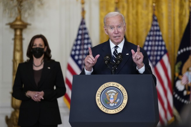 Biden announces 'historic' deal, asks Democrats for votes