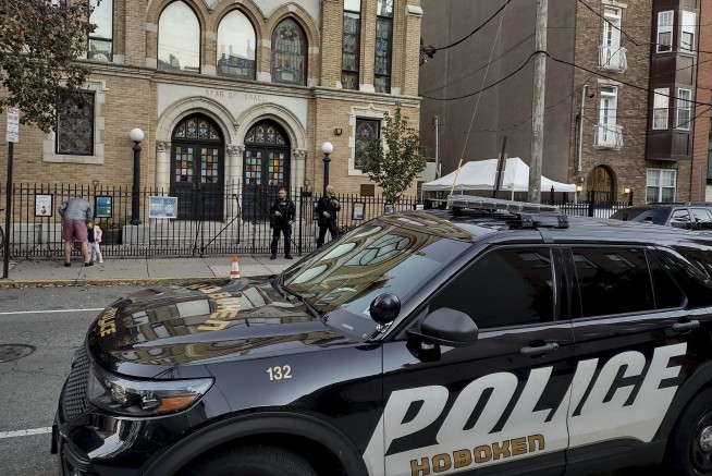 FBI warns of 'broad' threat to synagogues in New Jersey