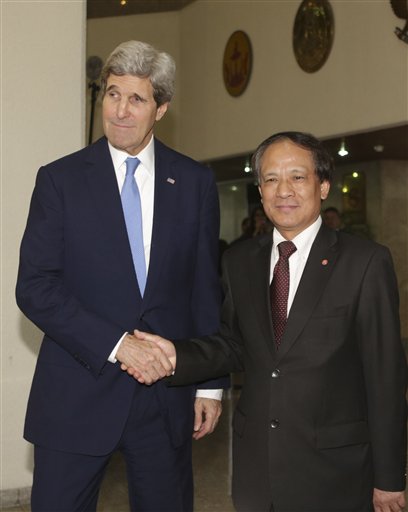 In Indonesia, Kerry blasts climate change deniers