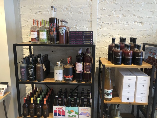 New wave of bars creates buzz without the booze