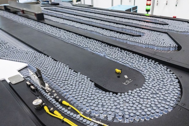 US clears updated COVID boosters targeting newest variants