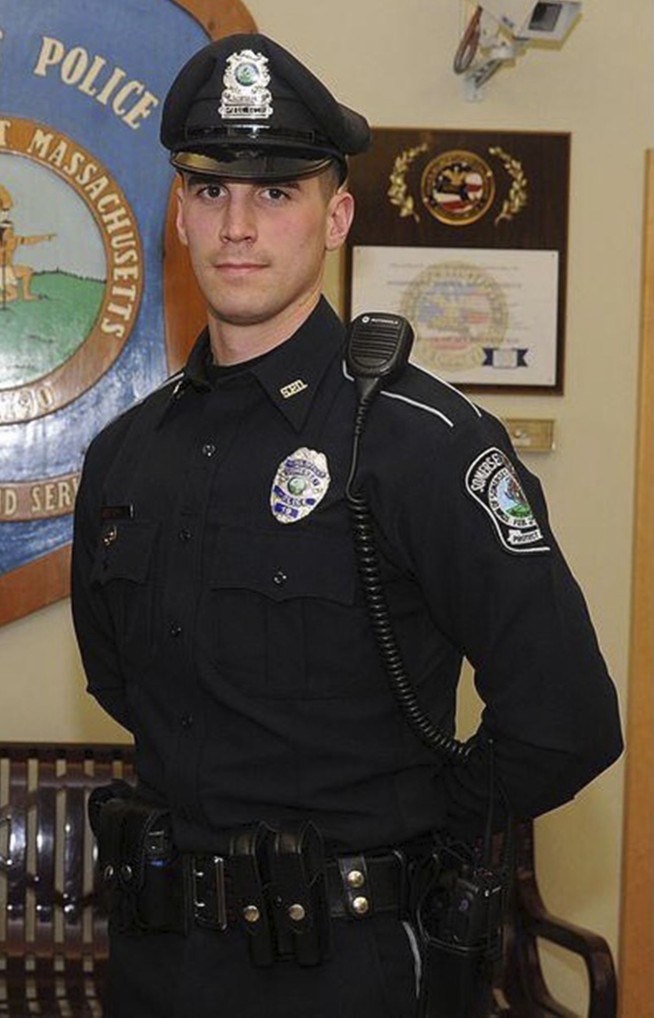 Police officer pays for shoplifting suspects' holiday dinner