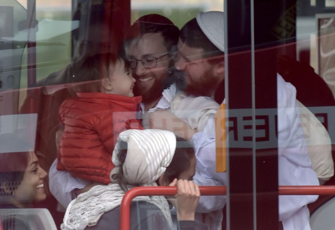 2 dead in attack targeting German synagogue on Yom Kippur