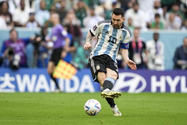 World Cup stunner: Saudi Arabia beats Messi's Argentina 2-1