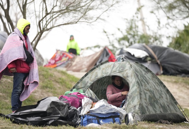 Supreme Court keeps immigration limits in place indefinitely