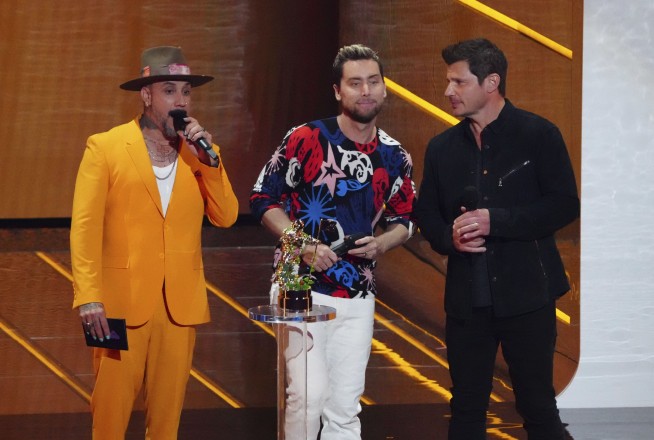 Lil Nas X, Justin Bieber top star-packed MTV VMAs