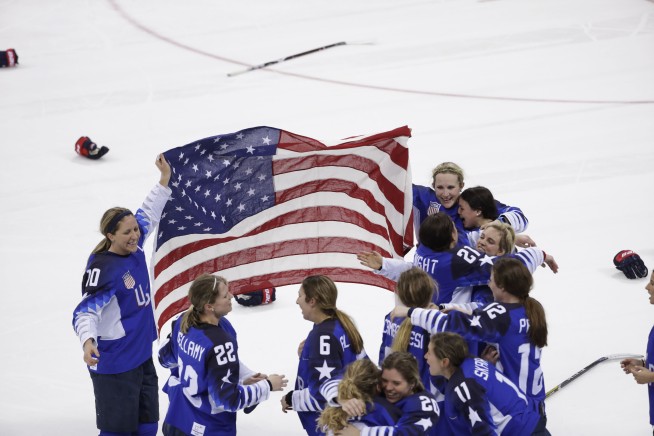 Drought ends: American women beat Canada 3-2 in SO for gold