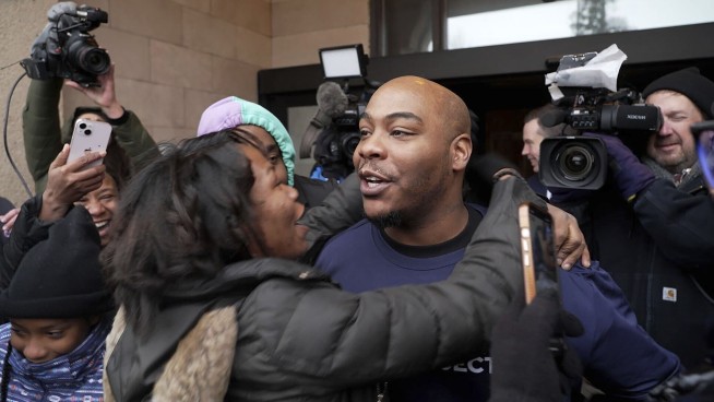 Man imprisoned as teen for flower shop killing is released after judge throws out his conviction