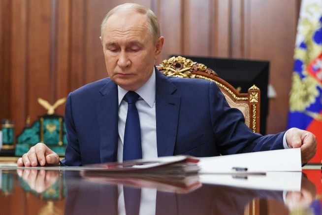 Kremlin welcomes Trump's comments on Putin's offer to extend the New START nuclear arms pact