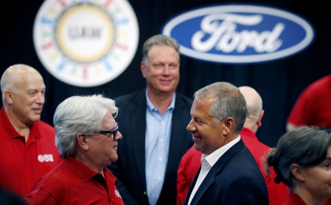 Deal gives Ford workers $9K signing bonus; plant will close