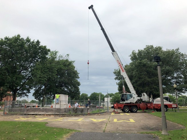 Workers begin removing Forrest remains from Tennessee park