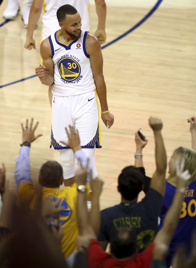 Warriors withstand James' 51 points to win NBA Finals Game 1
