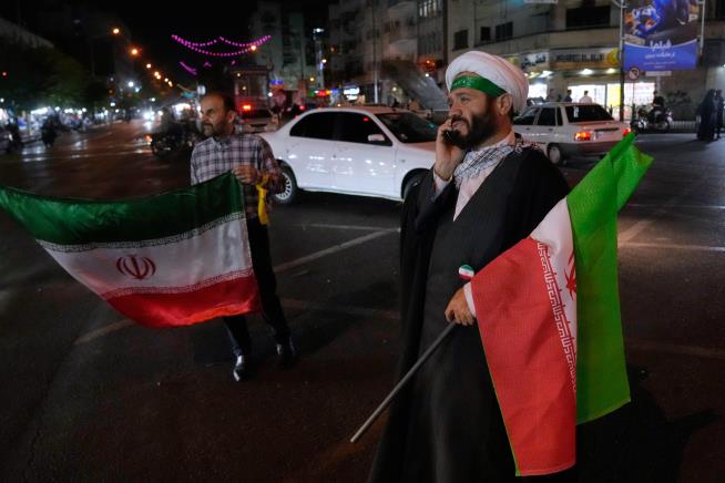 Iran warns the US against attacks on its oil tankers and other ships but ceasefire appears to hold