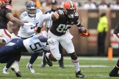 David Njoku injures hand and face in firepit accident and