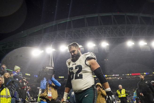 Eagles center Jason Kelce intends to retire after 13 NFL seasons, AP sources say
