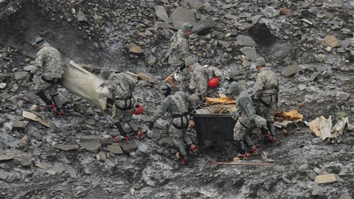 Military identifies 17 killed in '52 Alaska crash