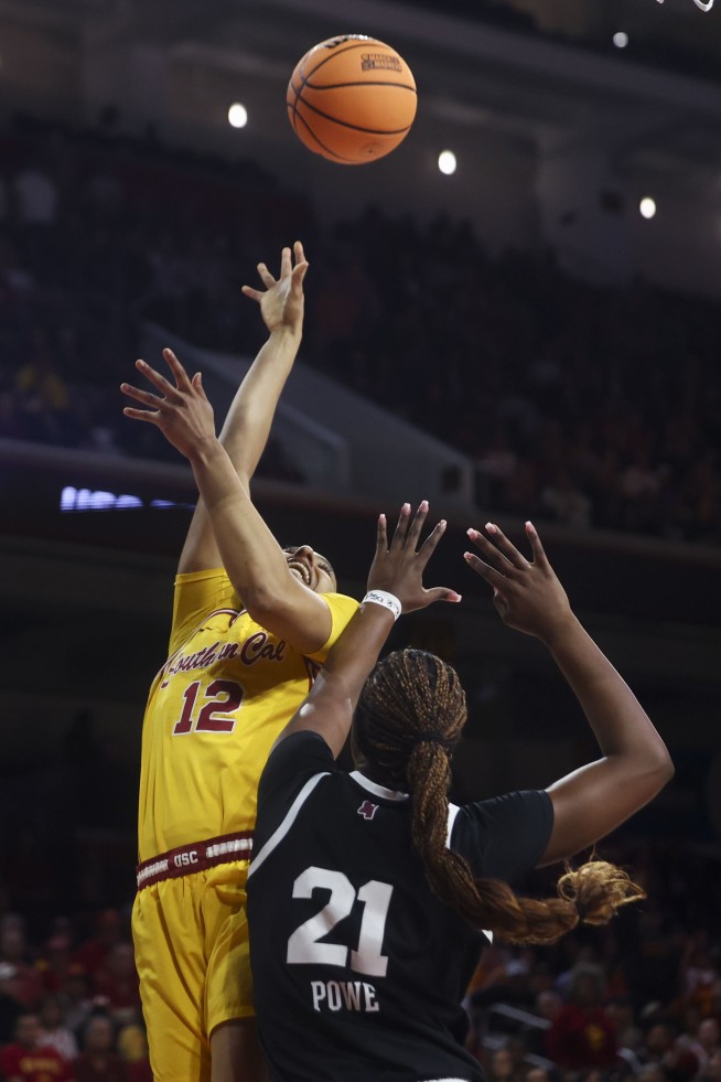 USC star JuJu Watkins suffers season-ending knee injury in March Madness win over Mississippi State