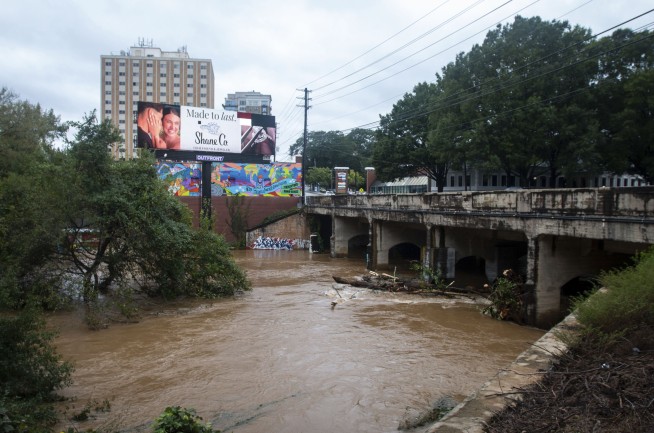 Rescue missions after Helene's flooding include dozens stranded on Tennessee hospital roof