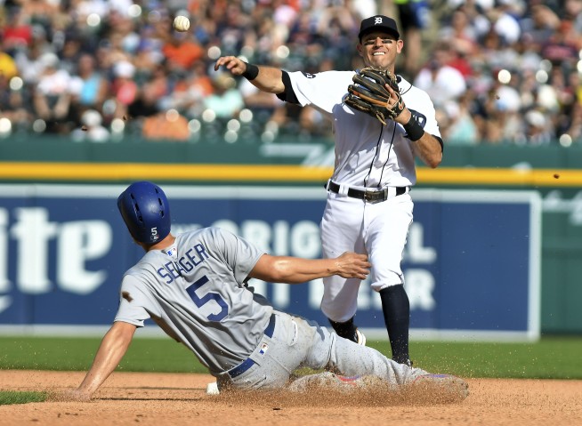 MLB umpires wear wristbands to protest 'abusive' treatment