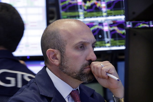 Insurers slump as health care bill fails; tech stocks rise