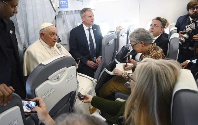 Pope voices willingness to return Indigenous loot, artifacts