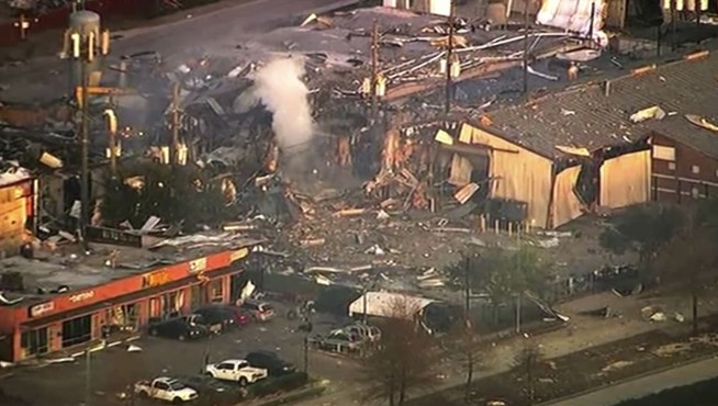 Police: 2 dead after warehouse explosion shakes Houston