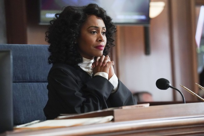 Legal drama 'All Rise' adapts to pandemic for season finale