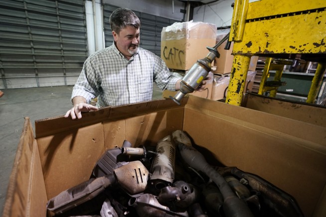 Police struggle to deter rising catalytic converter thefts